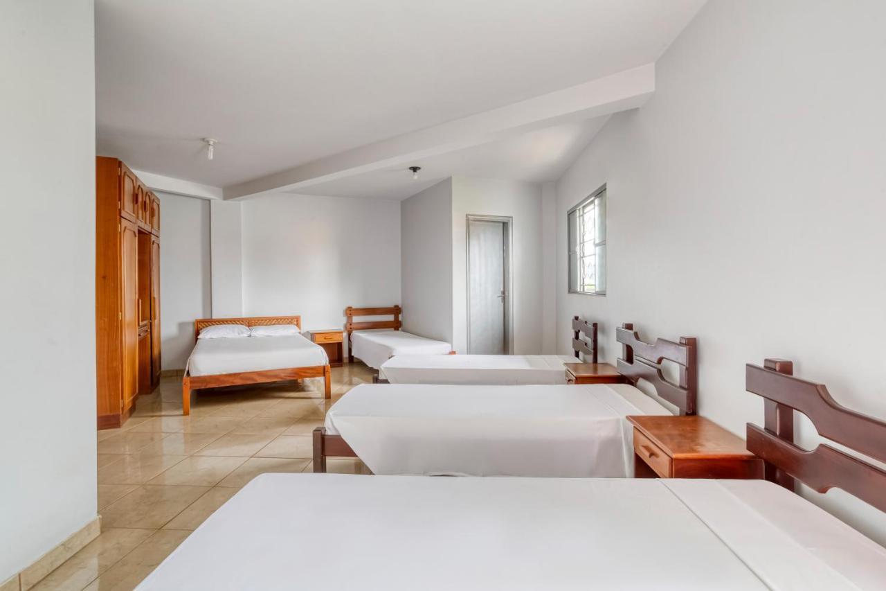 Hotel Aguia Morrinhos  Esterno foto